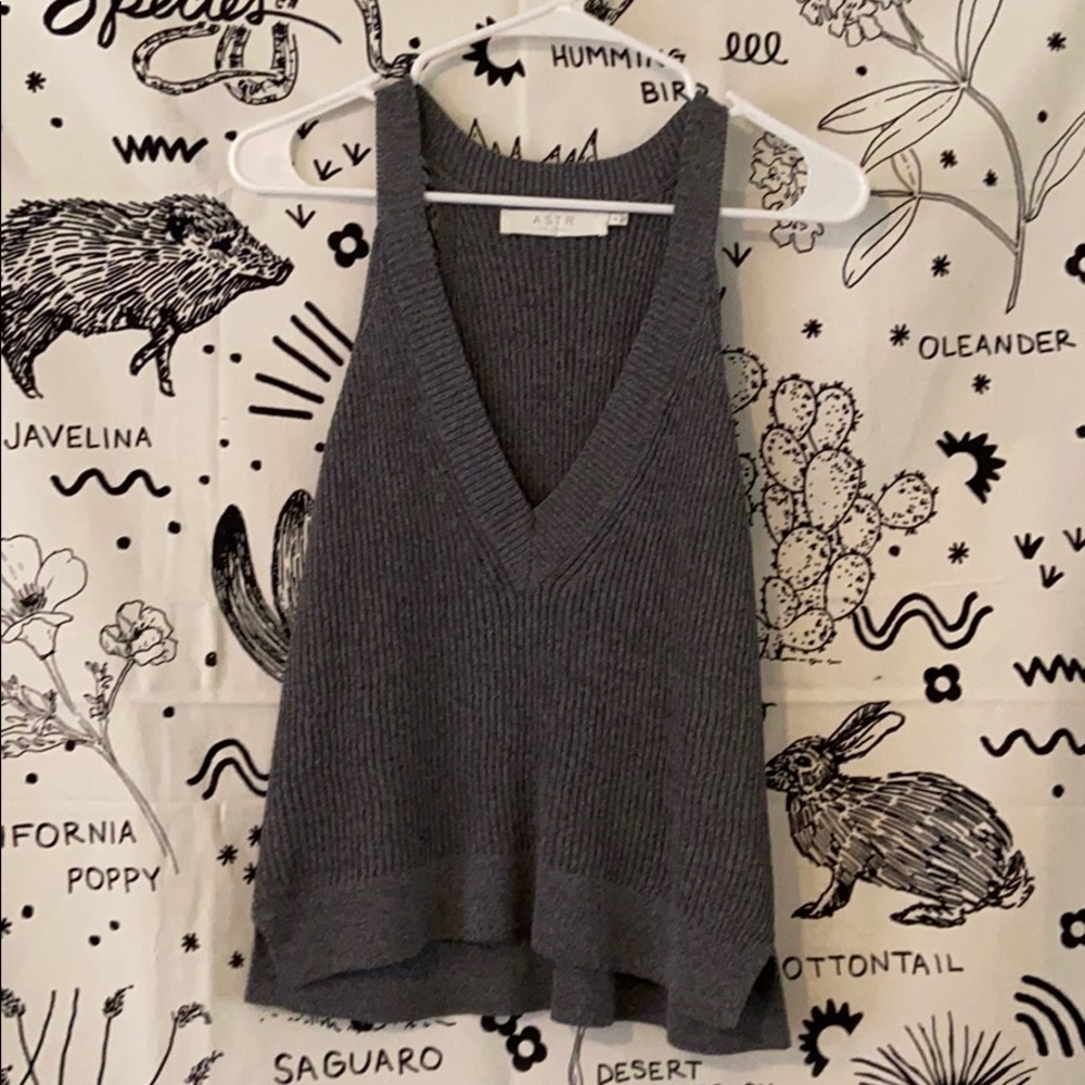 Grey knit top